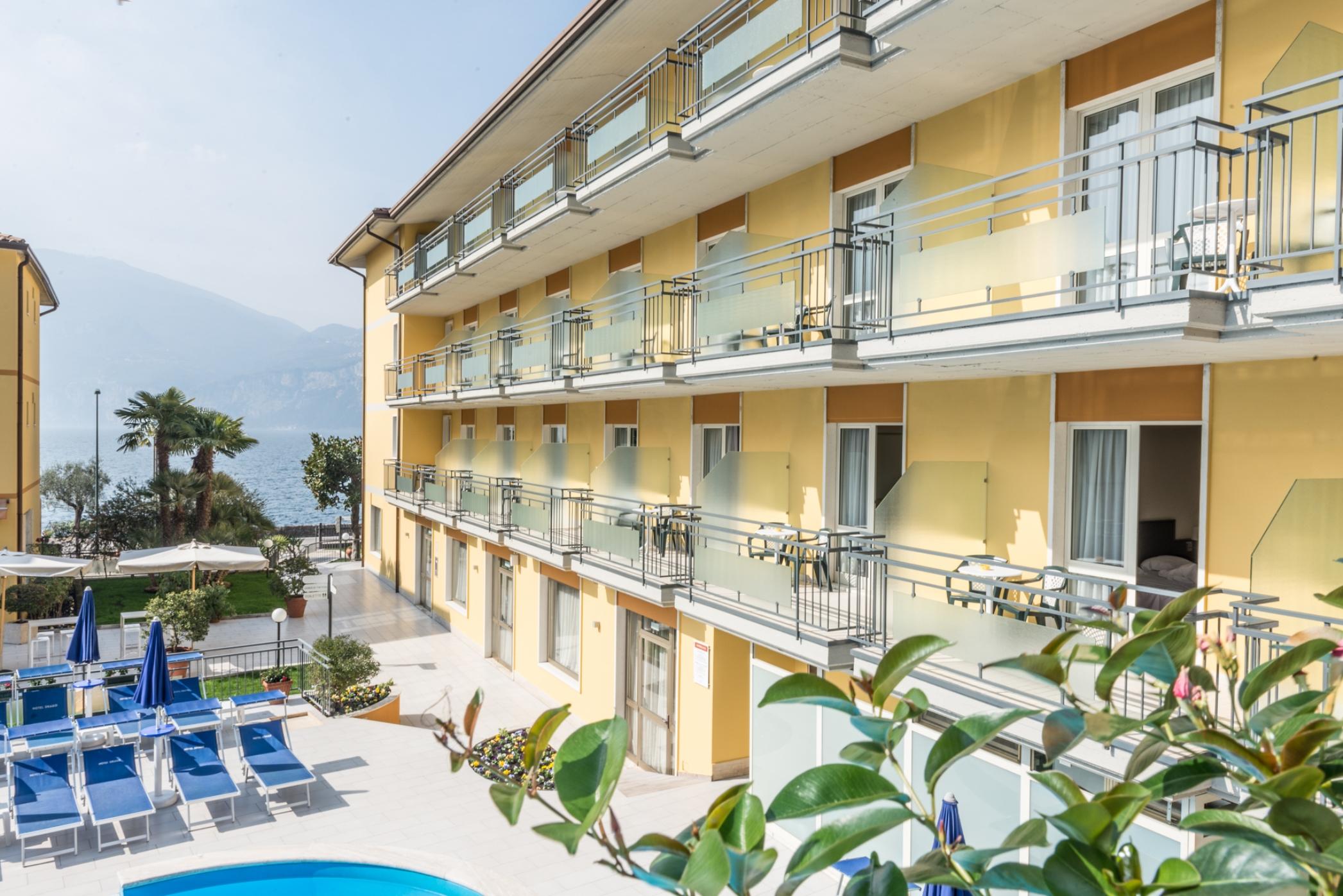 Hotel Drago Brenzone sul Garda Eksteriør billede